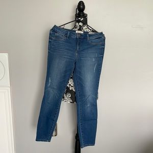 Jessica Simpson “kiss me ankle skinny” Juniors size 8